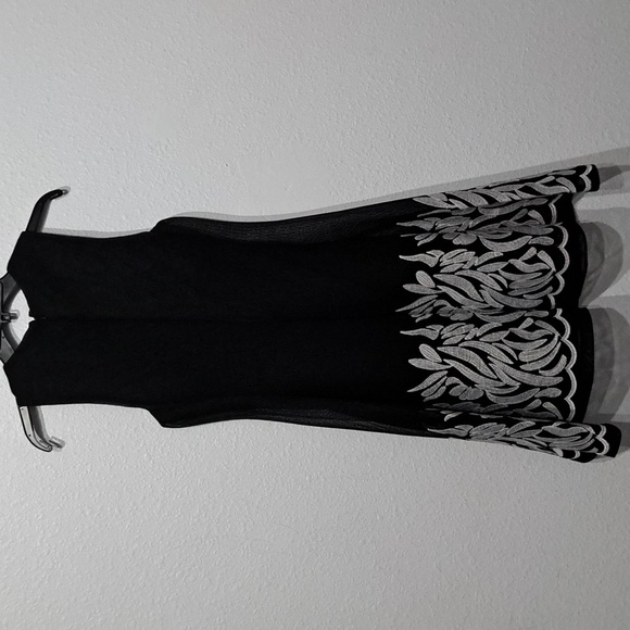 DKNY Embroidered Mesh Crew Neck Sleeveless Fit and Flare Dress - Picture 5 of 10